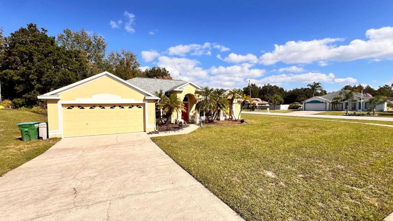 1481 Woodfern Street - Photo 3 of 34