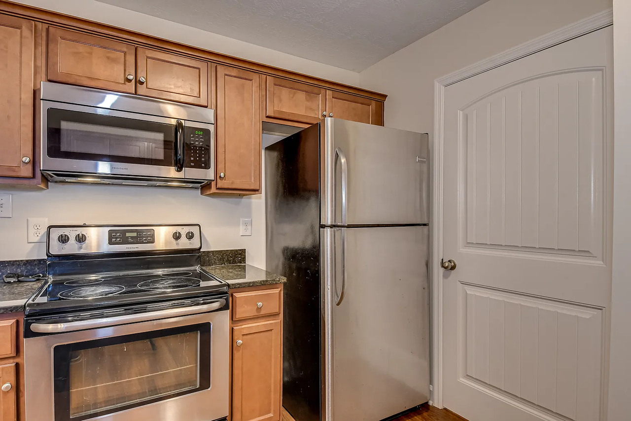 093 Lauren Lane Townhomes - Photo 4 of 27