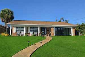 featured image of 920 W Beach Dr