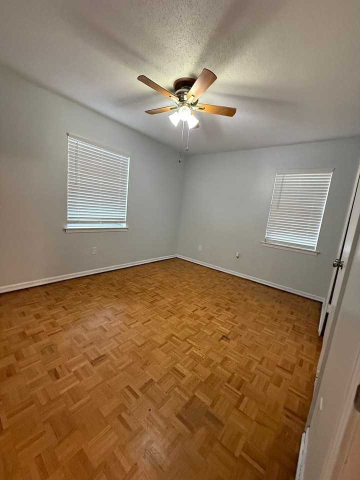 7764 Auburn Cove - Photo 2 of 12