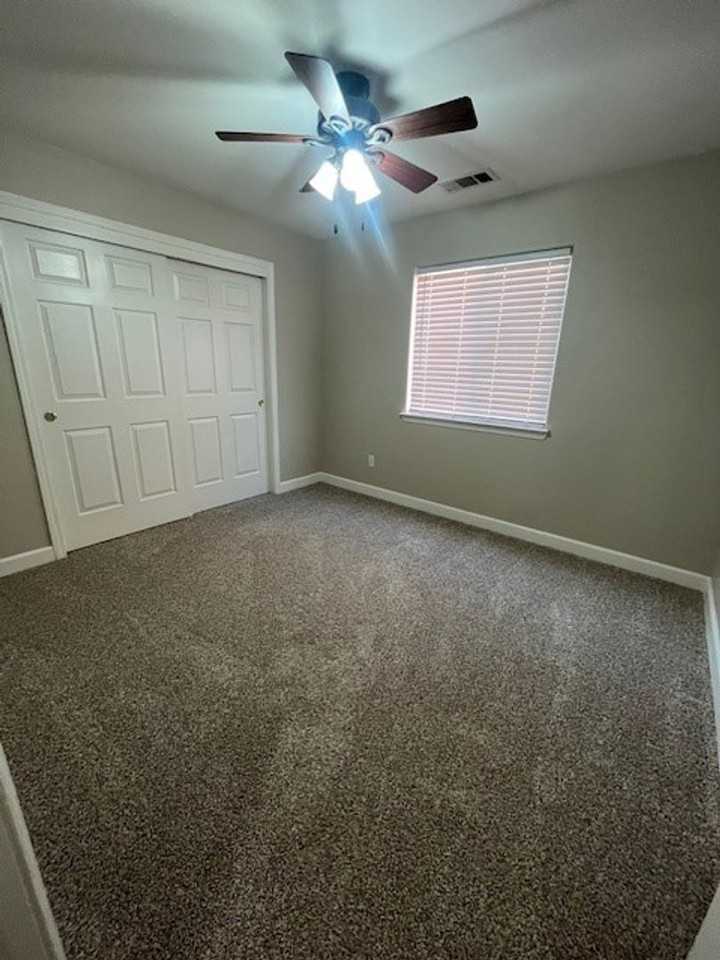 4203 Silver Maple Ct - Photo 6 of 10