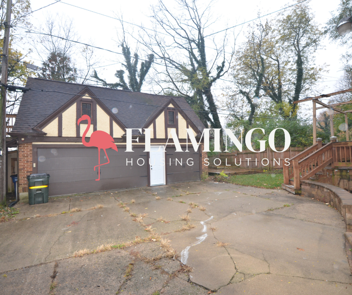 424 Brookside Dr - Photo 2 of 22