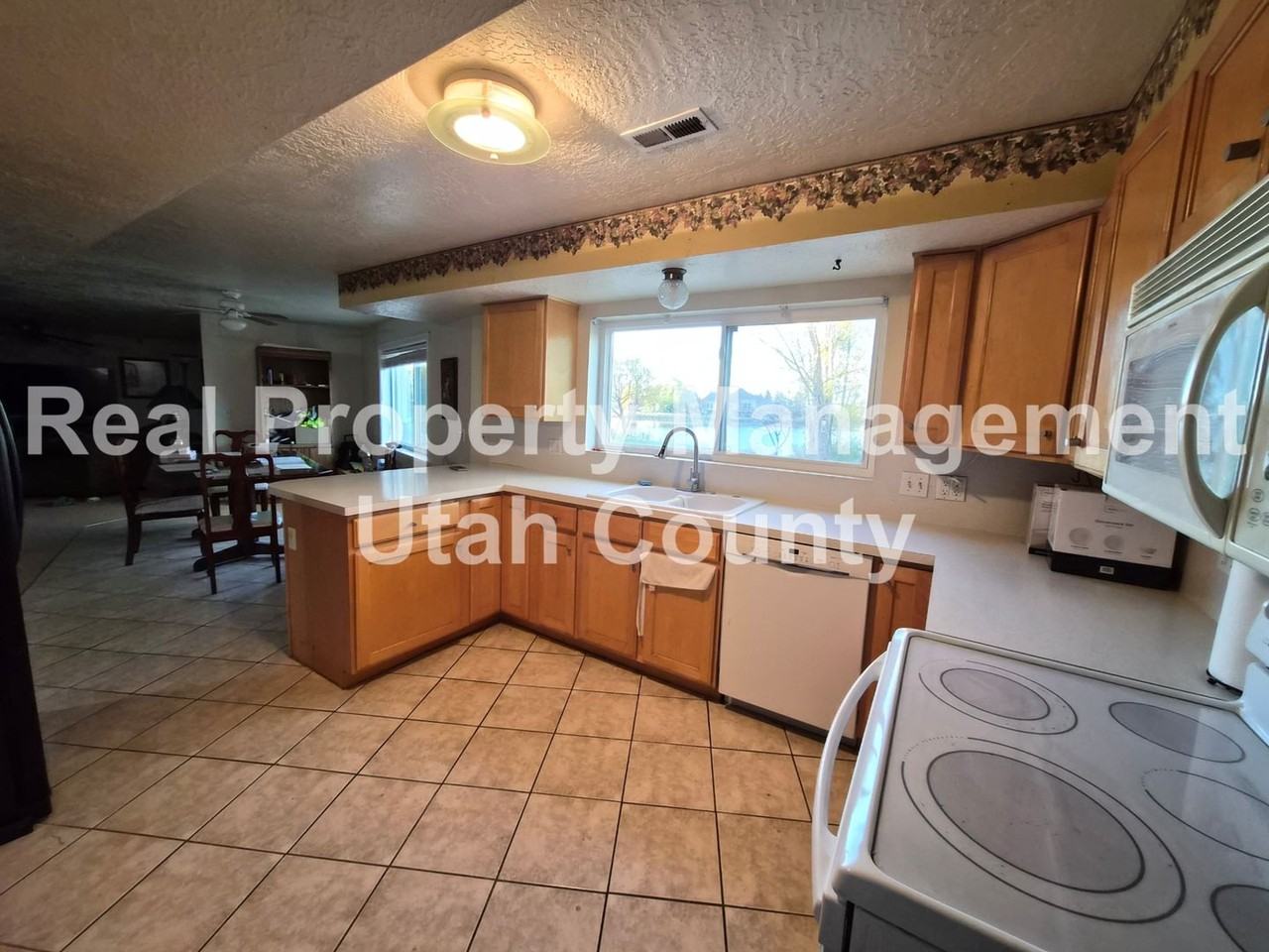 22 W 400 N #DOWN - Photo 7 of 13