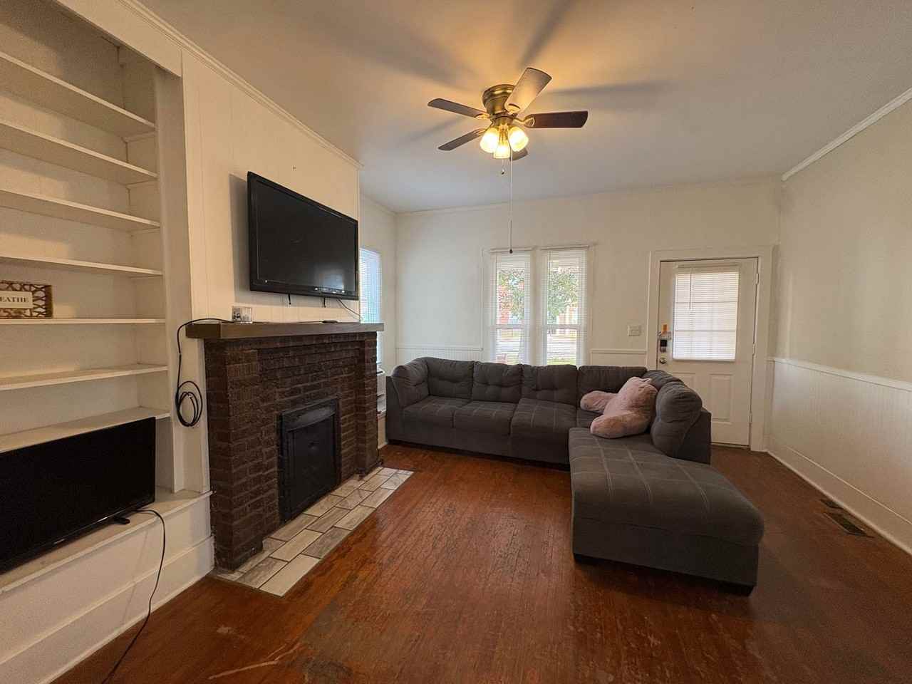 1629 Forrest Dr - Photo 3 of 14