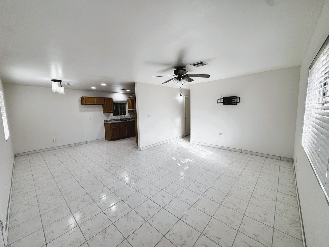 726 West Calle Nueva Vida - Photo 2 of 17