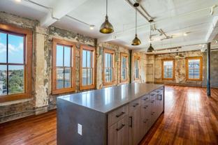 LUXURY   CONDOS IN THE HEART OF ALAMO CITY - Photo 1 of 1