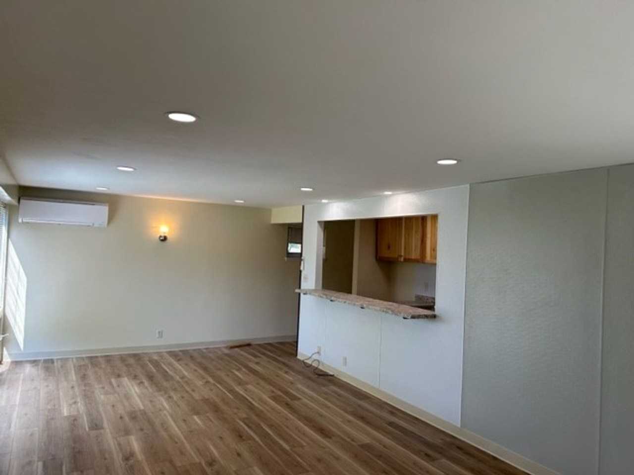 250 S Corl St Apt 2c - Photo 4 of 13