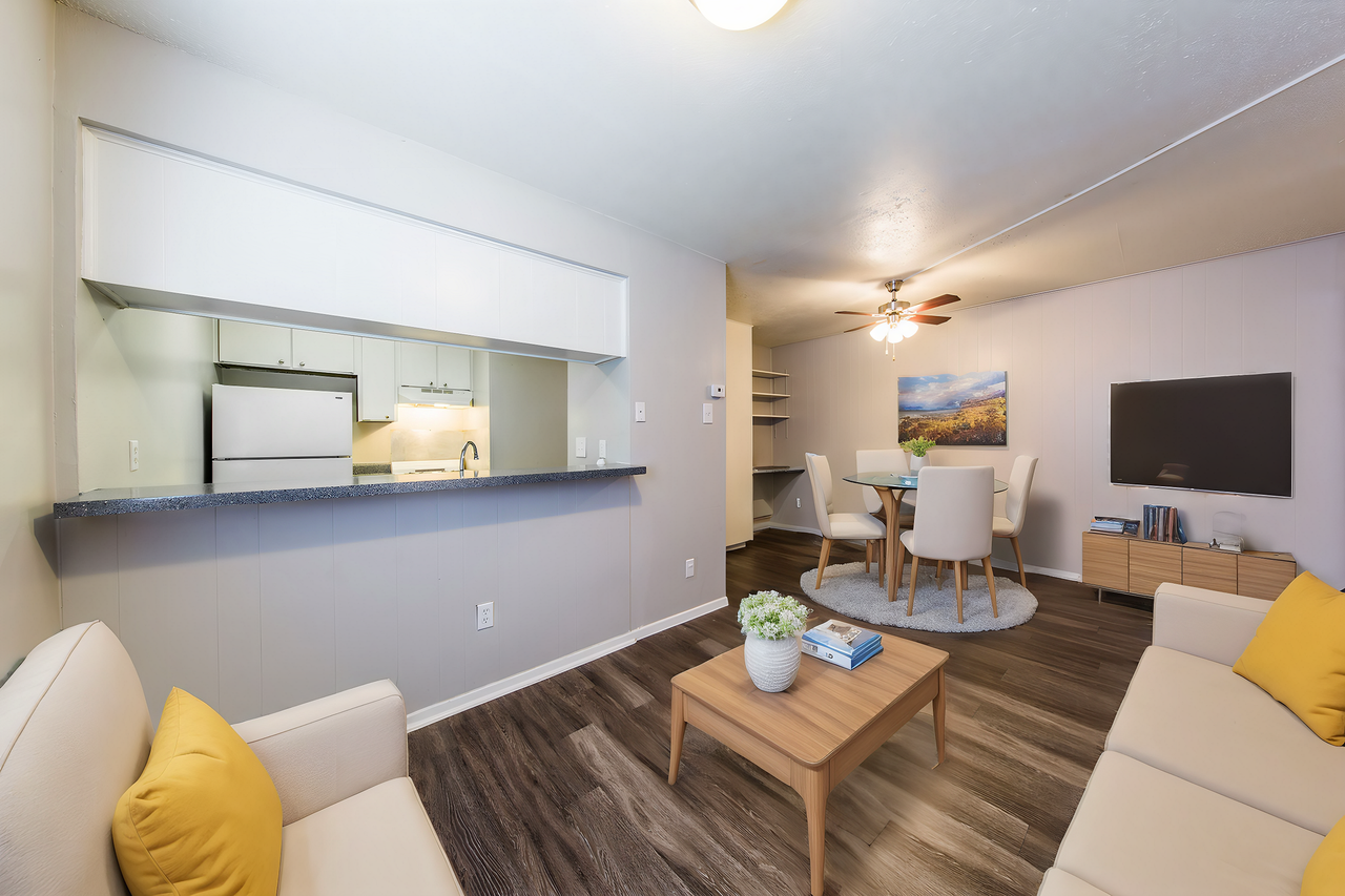 Los Arcos - Photo 3 of 10