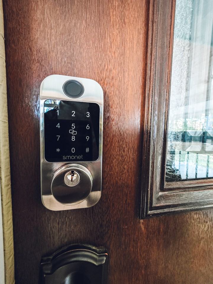 1008 West Singing Woods Road - Photo 2 of 38