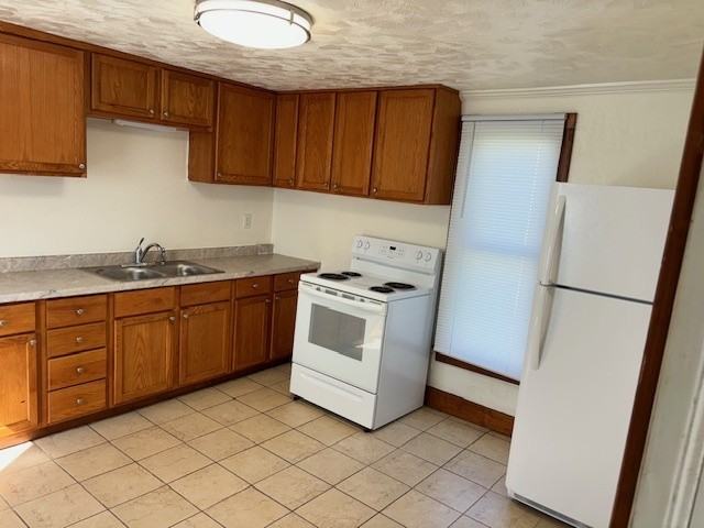 58 W Scott St - Photo 2 of 10