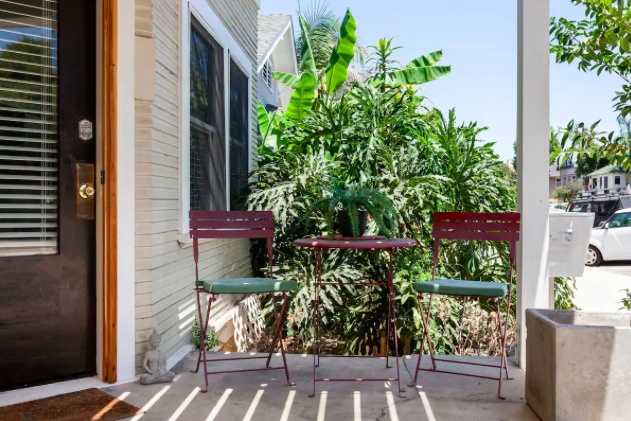 840 21st St - Photo 2 of 10