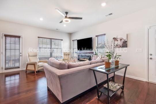 6549 Revolutionary Trail - Photo 5 of 23