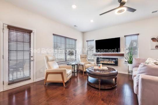 6549 Revolutionary Trail - Photo 7 of 23