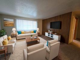 featured image of 2473 Kerr St #7