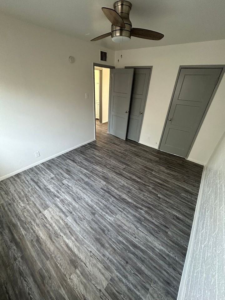 2511 E Cameron Vis - Photo 5 of 7