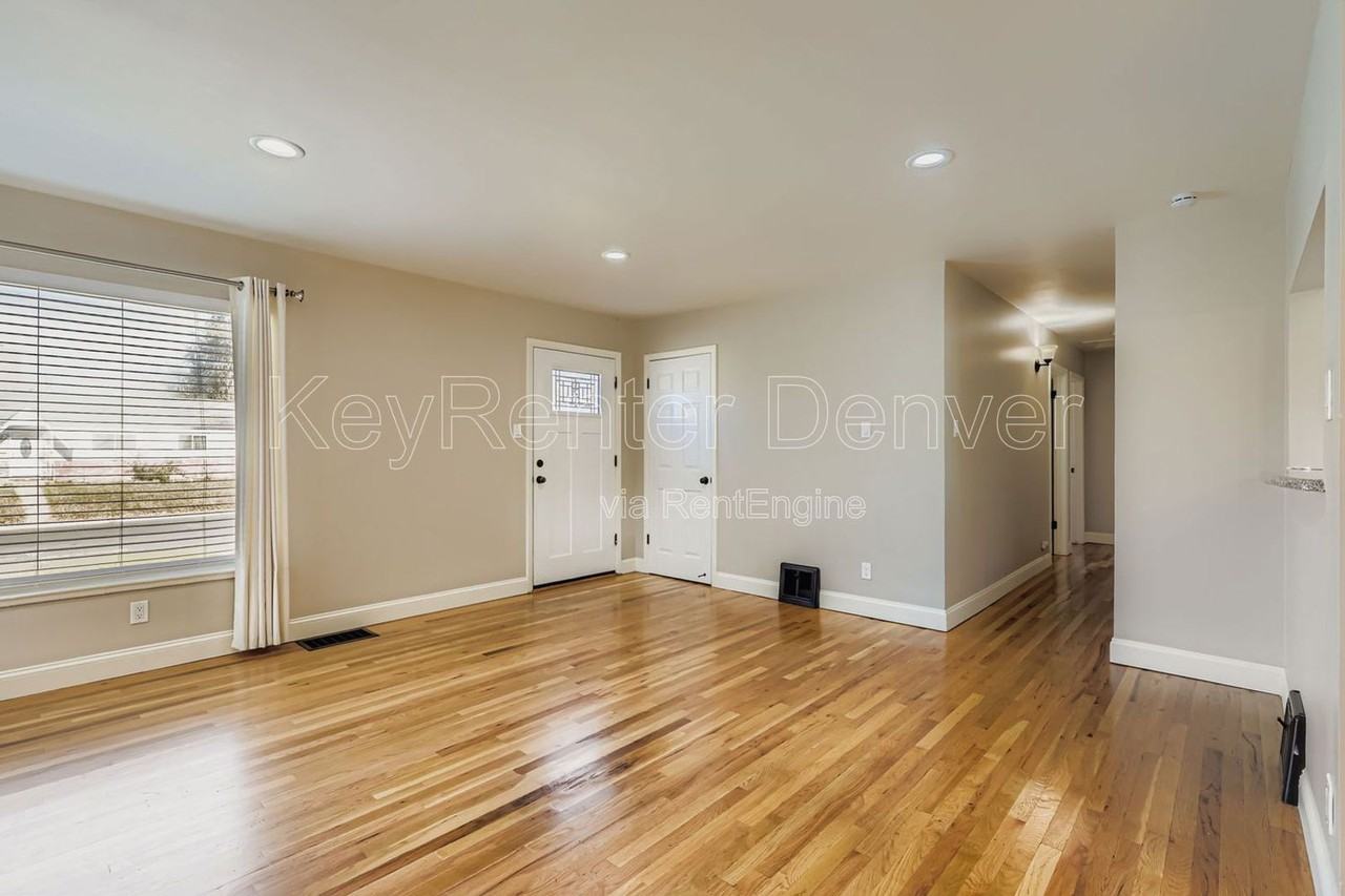 4350 E Utah Pl - Photo 4 of 22