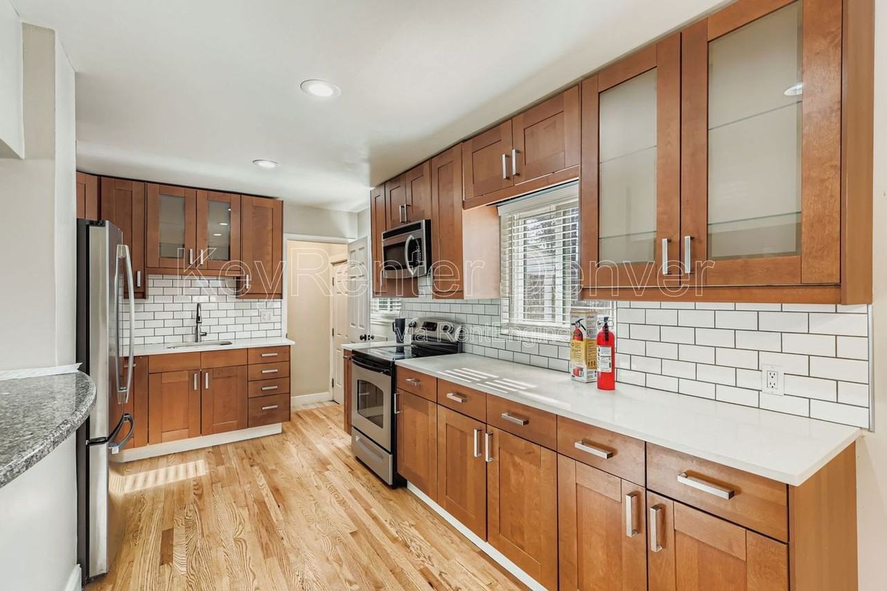 4350 E Utah Pl - Photo 6 of 22