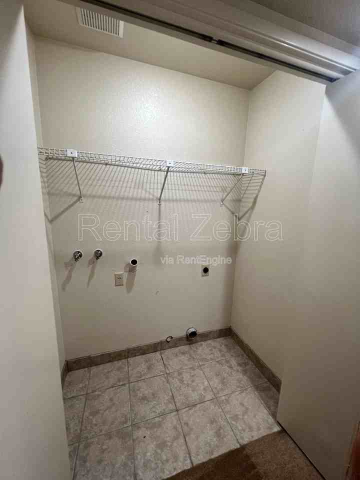 3068 W Queens Cir - Photo 7 of 42