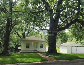 105 S Harvey Ave - Photo 1 of 1