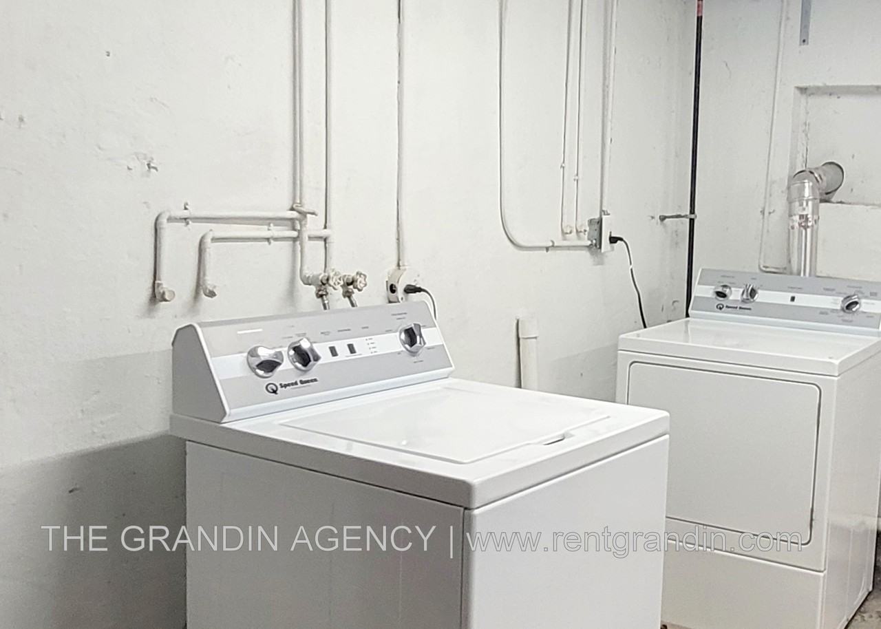 2703 Broad St Nw #6 - Photo 4 of 10