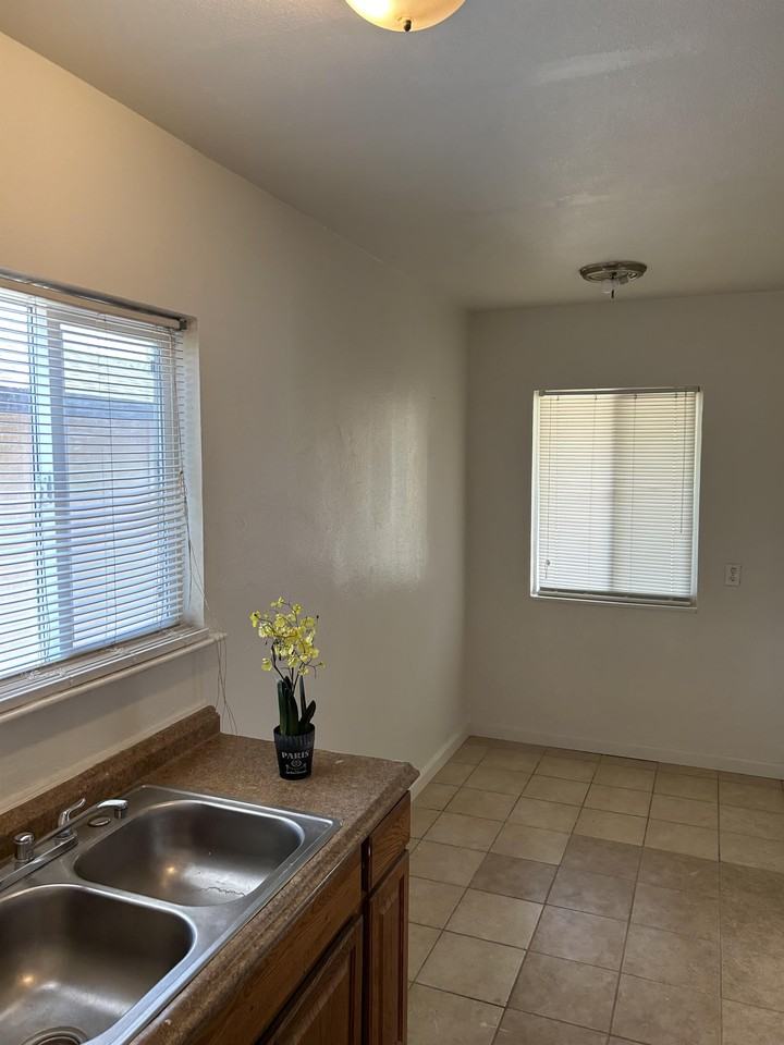 110 Pine St #1 - Photo 2 of 12