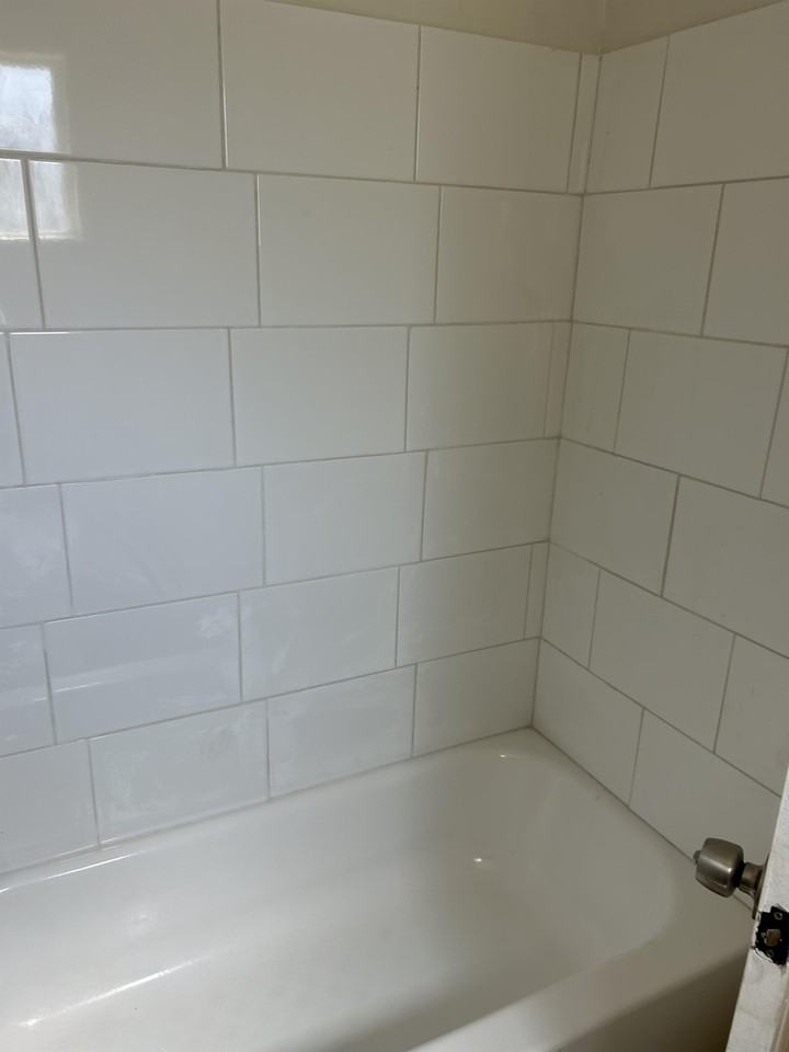 110 Pine St #1 - Photo 5 of 12