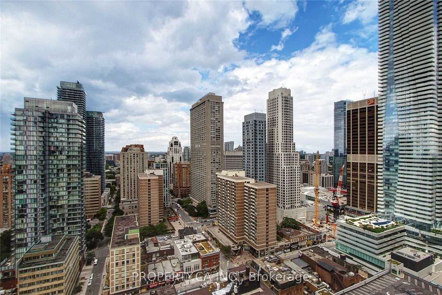 33 Charles Street East - Photo 3 of 13