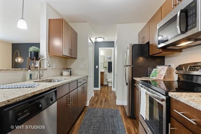 81 Kensington Cir #206 - Photo 7 of 35