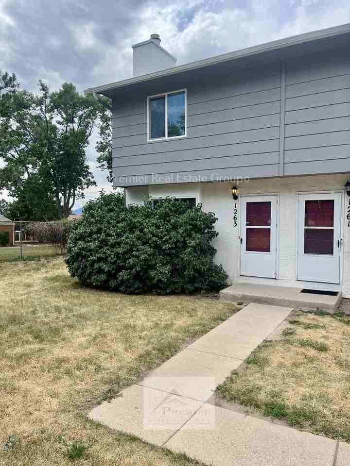 1263 Soaring Eagle Dr - Photo 2 of 17