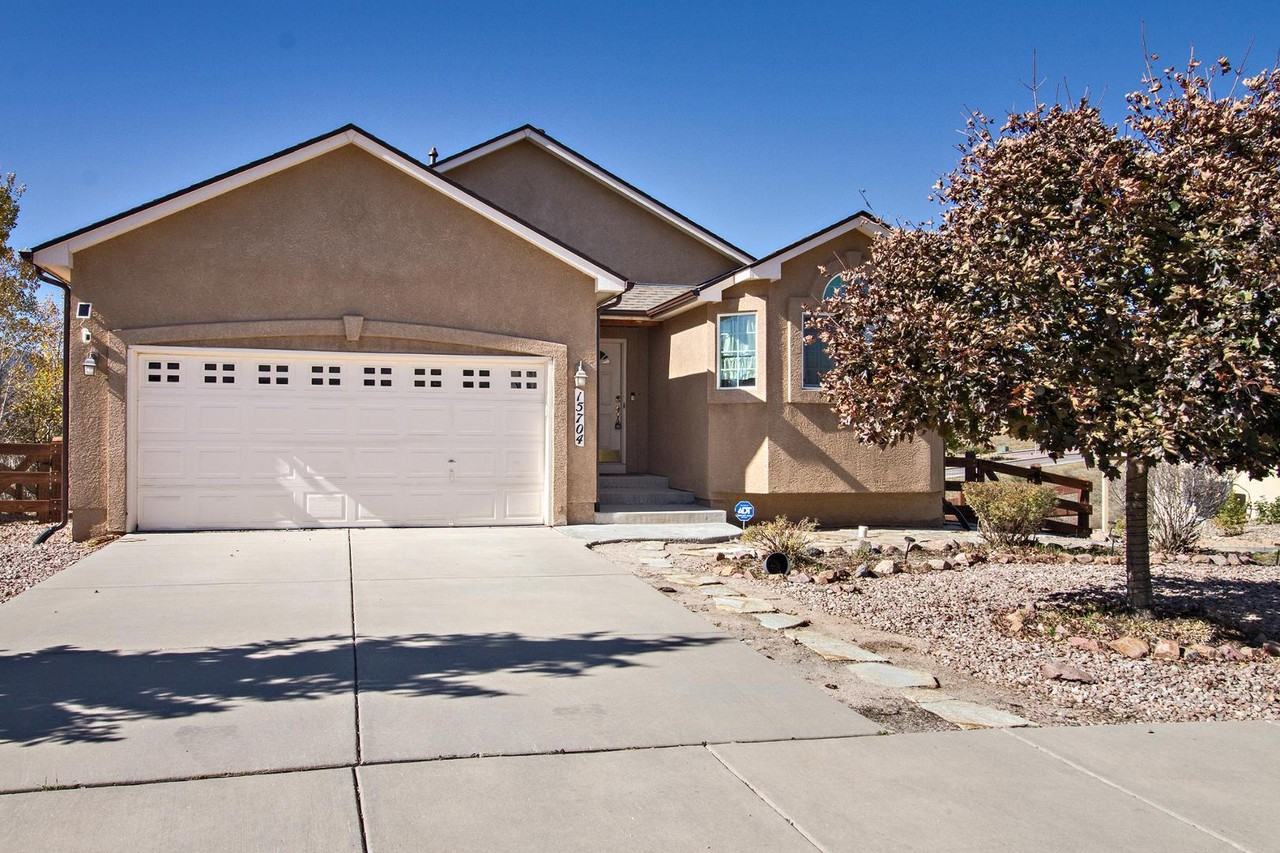 15704 Paiute Cir