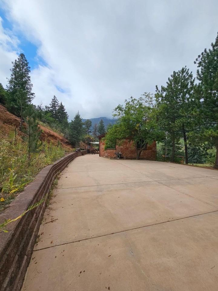8176 W Us Highway 24 - Photo 3 of 12