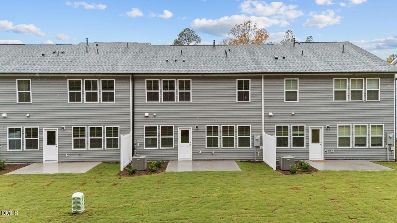 3504 3504 Pelican Lane - Photo 4 of 44