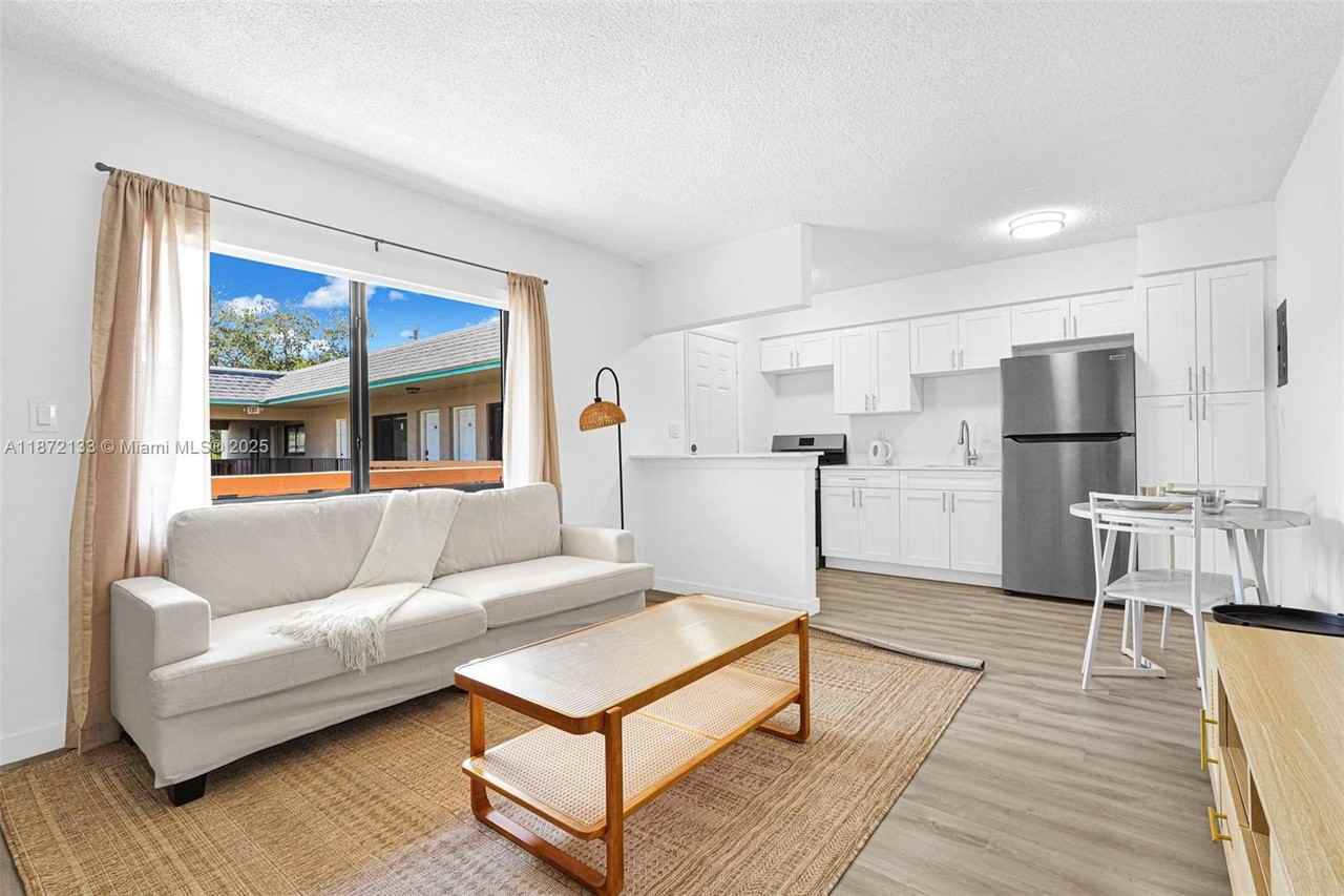 13210 Memorial Hwy #208 - Photo 3 of 50