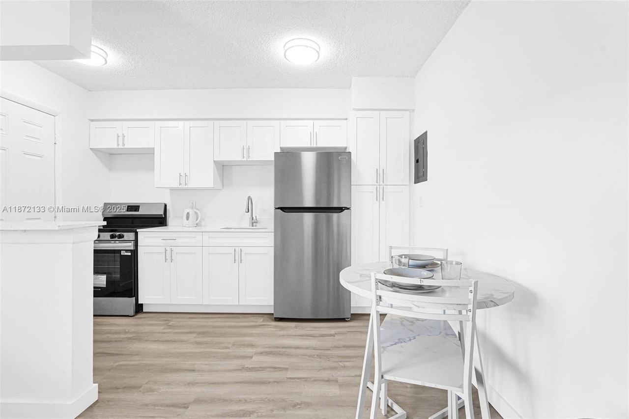 13210 Memorial Hwy #208 - Photo 7 of 50