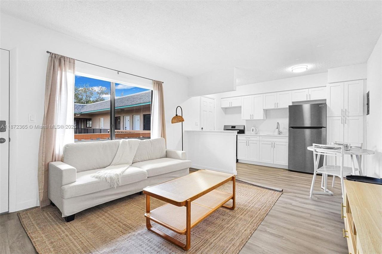 13210 Memorial Hwy #210