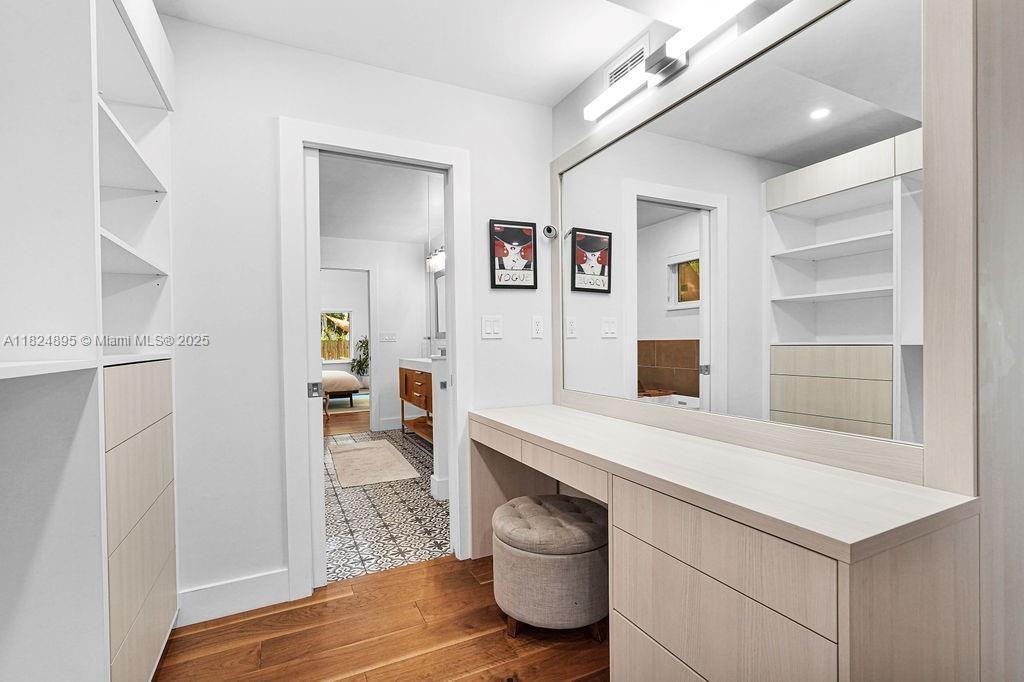 150 Ne 50th St #A - Photo 7 of 50