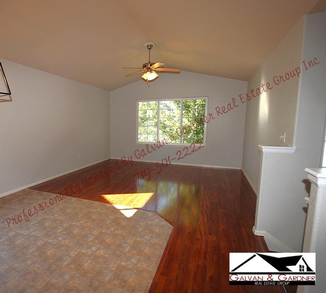 6263 Dancing Sky Drive - Photo 3 of 26