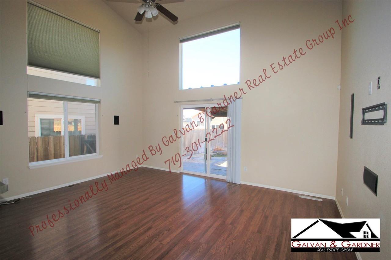 6276 Hungry Horse Lane - Photo 2 of 15