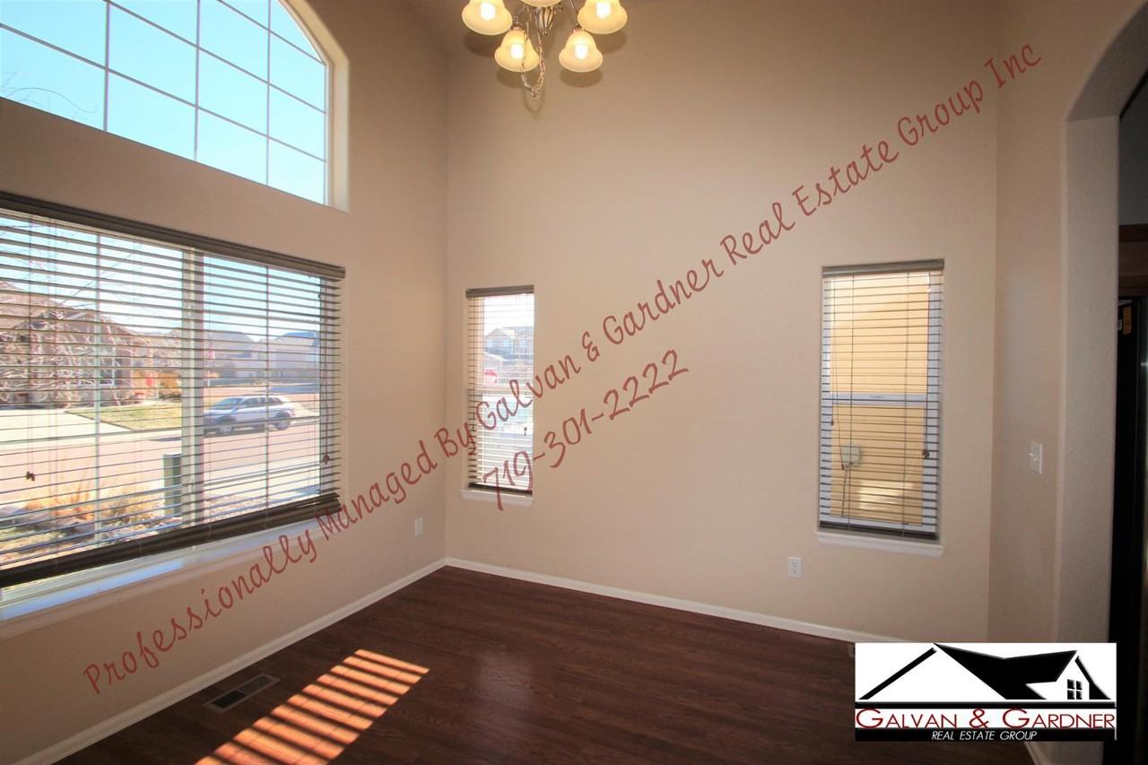 6276 Hungry Horse Lane - Photo 3 of 15