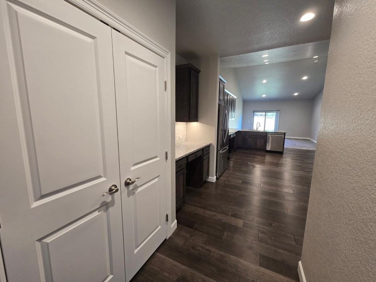 524 Brecken Ct - Photo 2 of 29