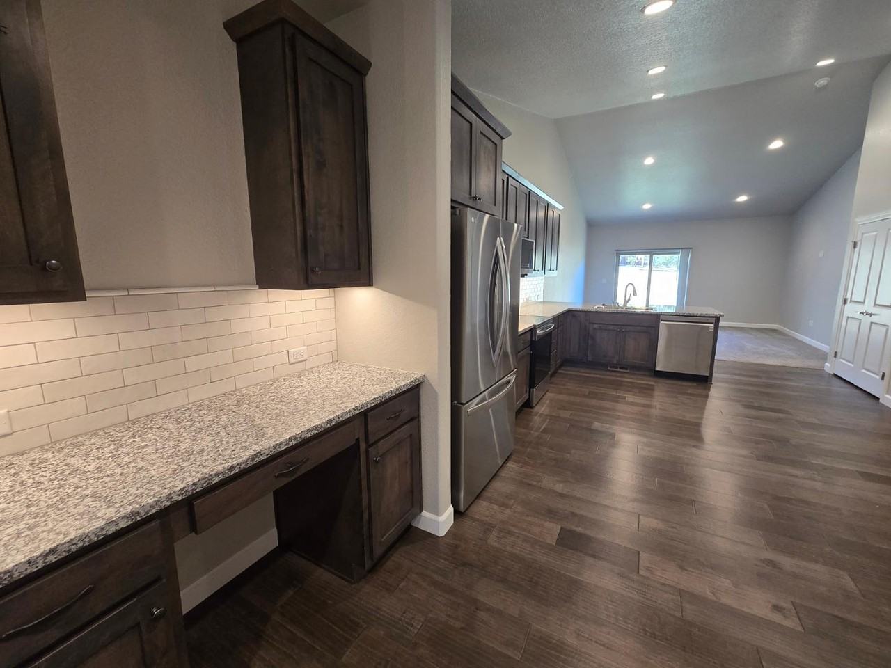 524 Brecken Ct - Photo 3 of 29