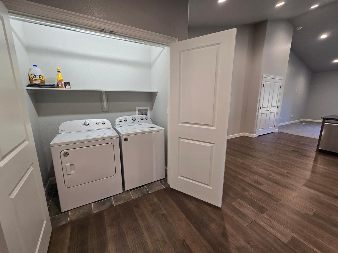 526 Brecken Ct - Photo 5 of 29