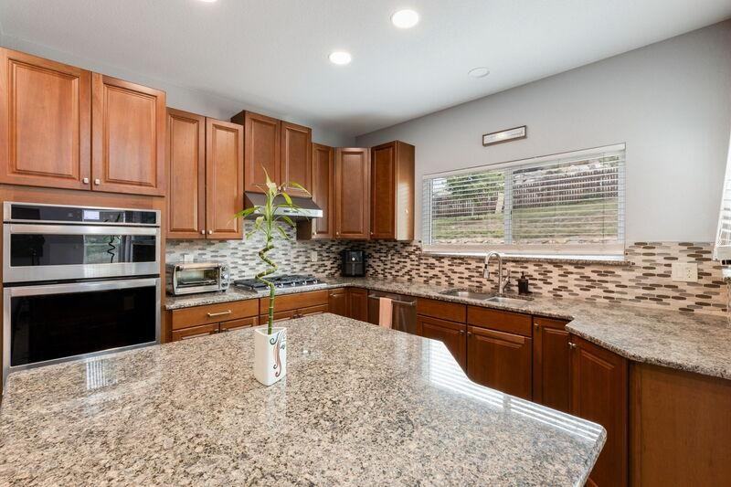 8175 Trafalger Dr - Photo 5 of 10