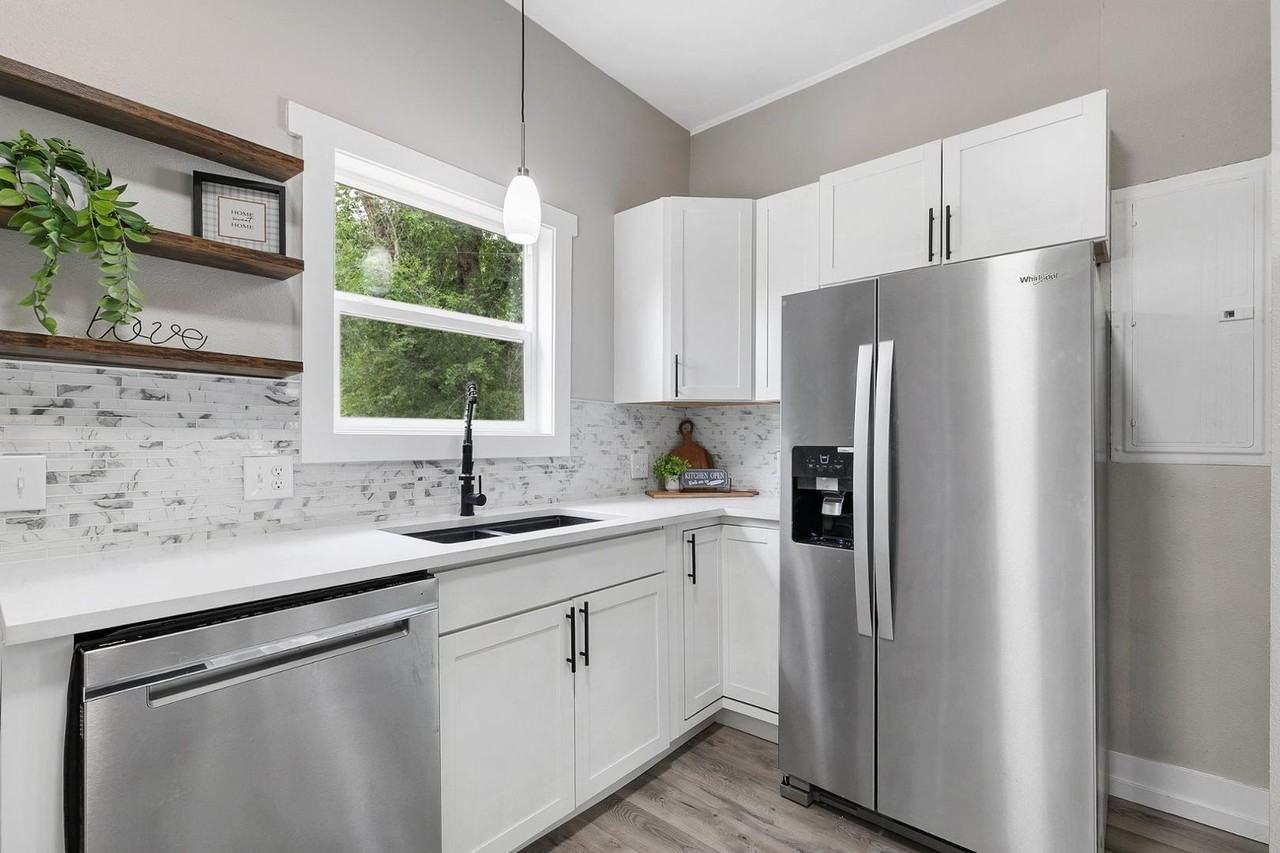 1028 E Costilla St - Photo 2 of 33