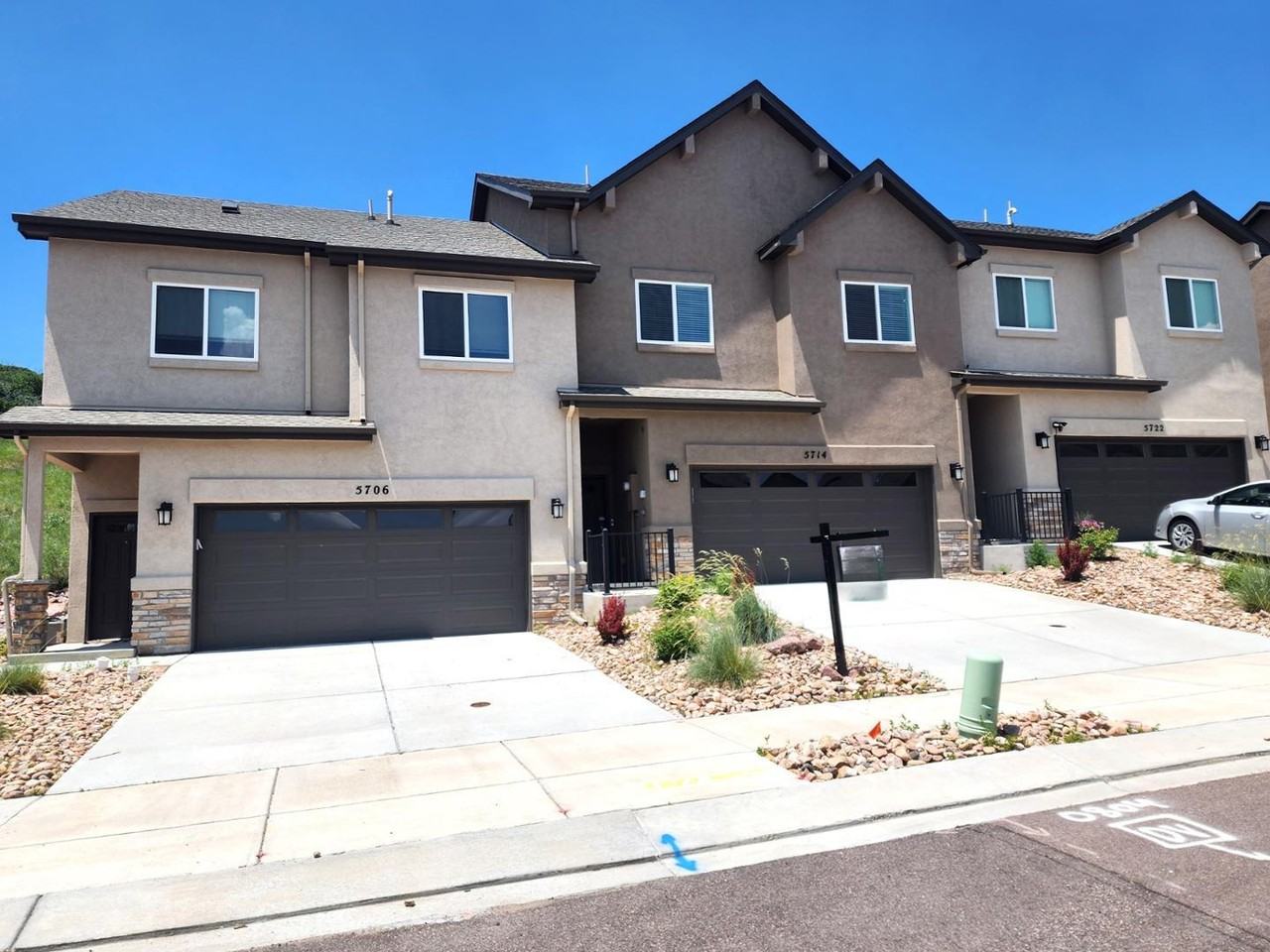 5706 Villa Lorenzo Drive - Photo 2 of 31