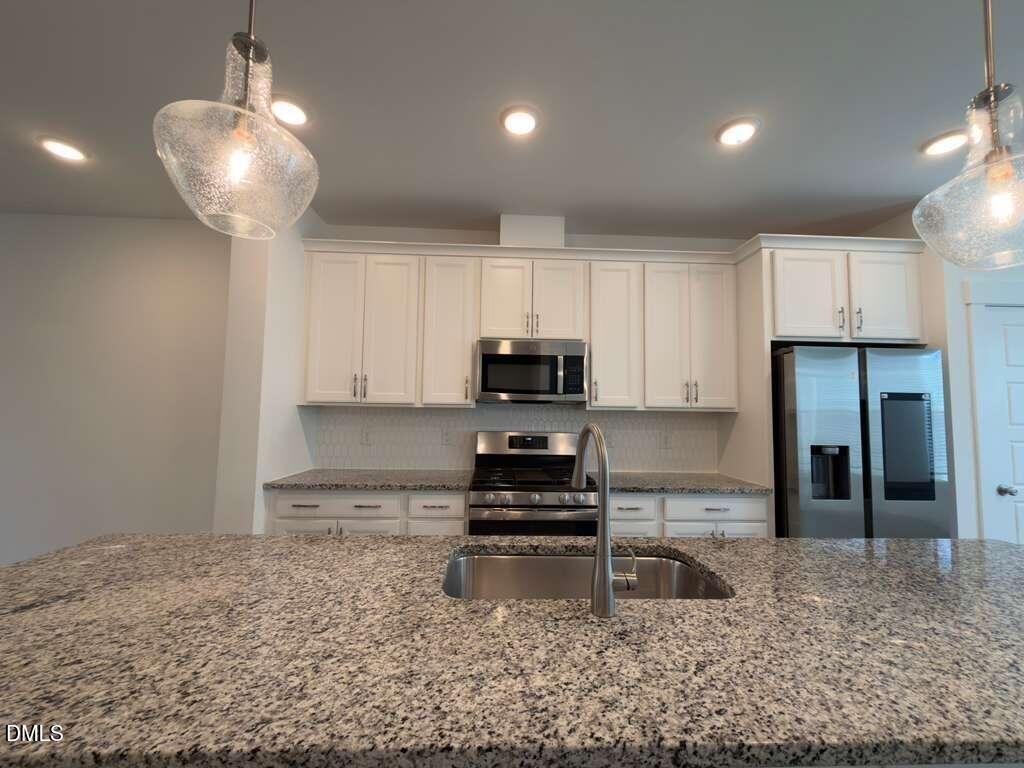 1802 Stroup St - Photo 5 of 50