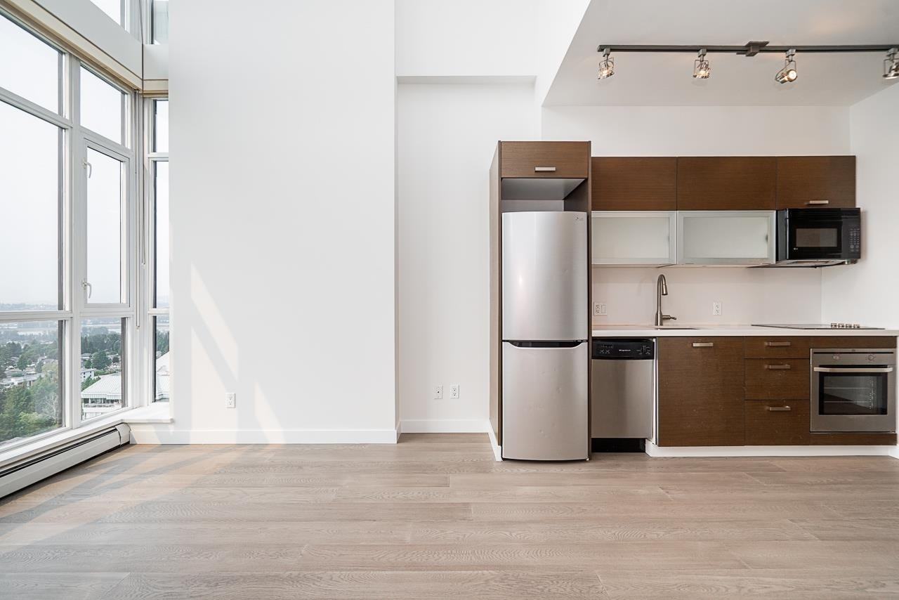 10777 University Drive #507 - Photo 6 of 8