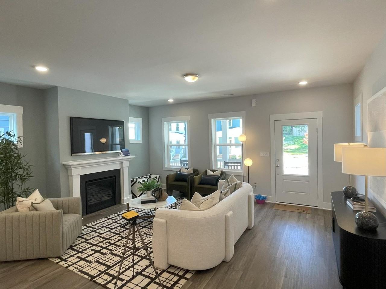 119 Weavers Grove Dr - Photo 4 of 36