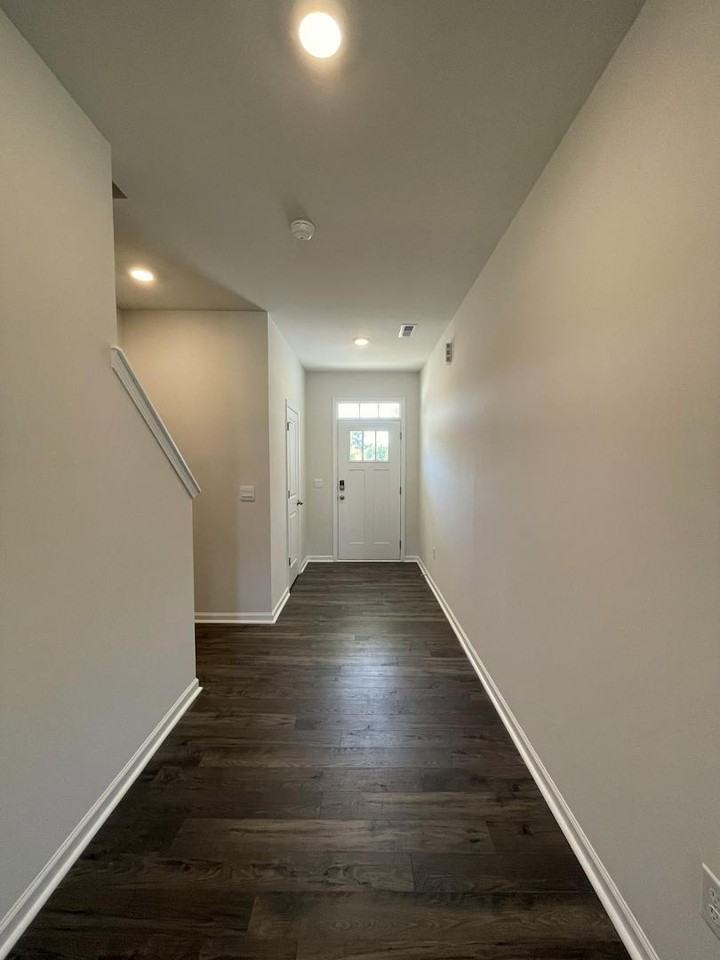 504 Resteasy Dr - Photo 2 of 29