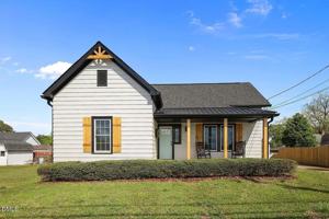 featured image of 201 N 13th St